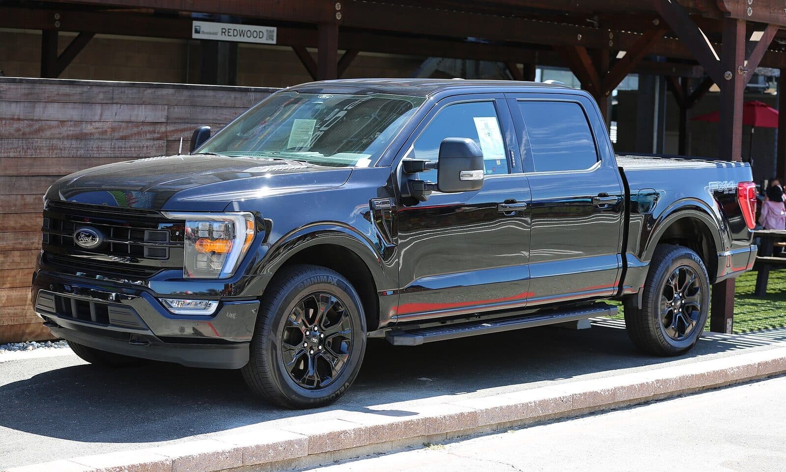 2021 Ford F-150 XLT, front three-quarter