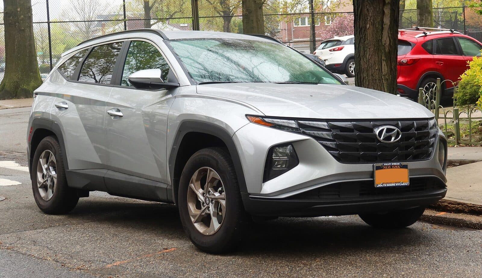 2022 Hyundai Tucson SEL, front three-quarter
